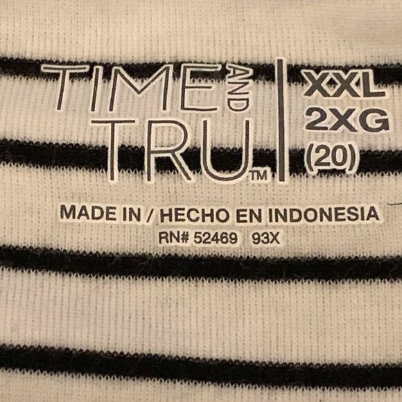 🌻 Time and Tru 3/4 Sleeve Top - Picture 5 of 7
